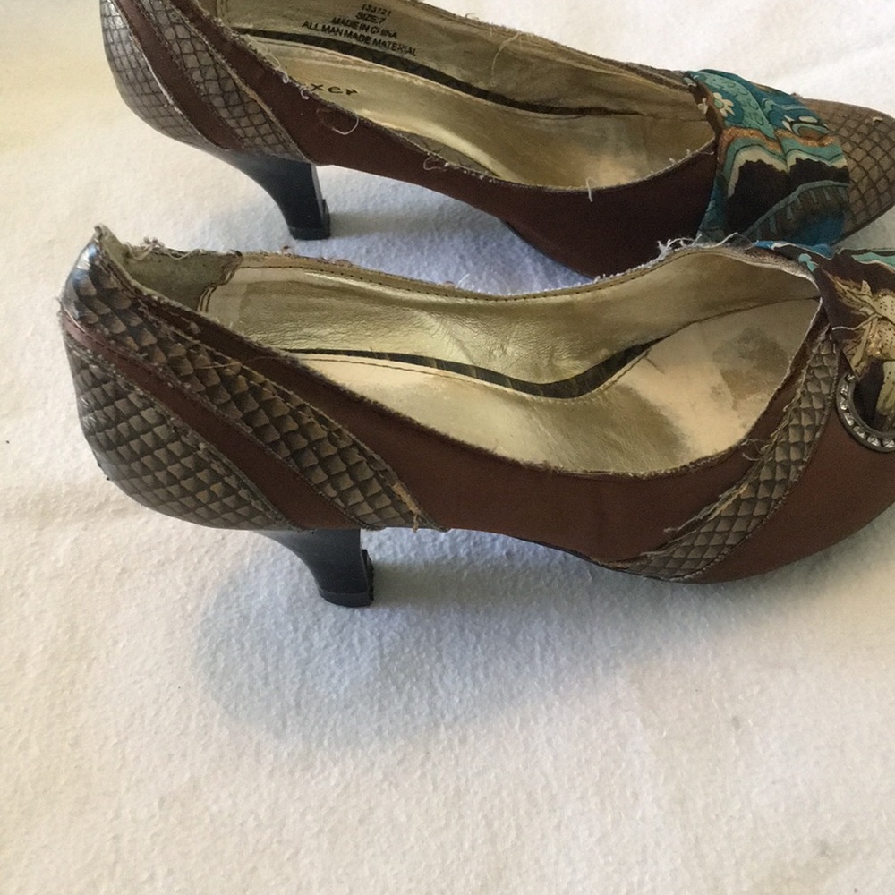 Heels - Picture 4 of 7
